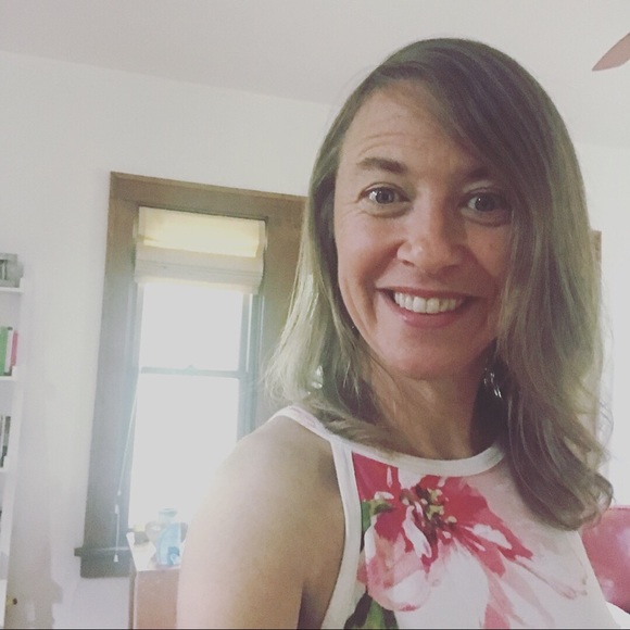 Meet your Posher, Simone - Picture 1 of 1